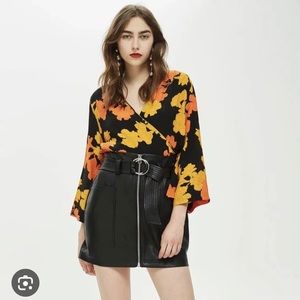 Top shop Wrap Top-Size 2